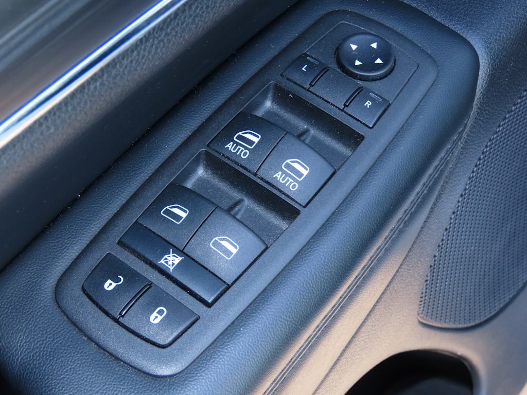 Thumbnail: 2022 Jeep Grand Cherokee - 26