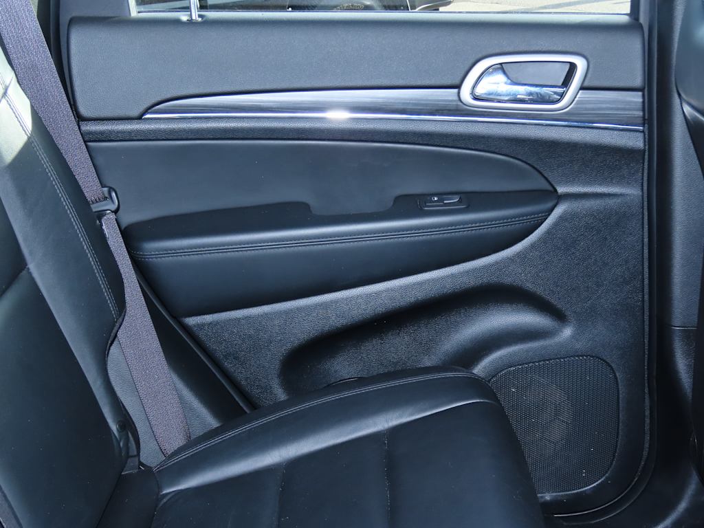 Thumbnail: 2022 Jeep Grand Cherokee - 30