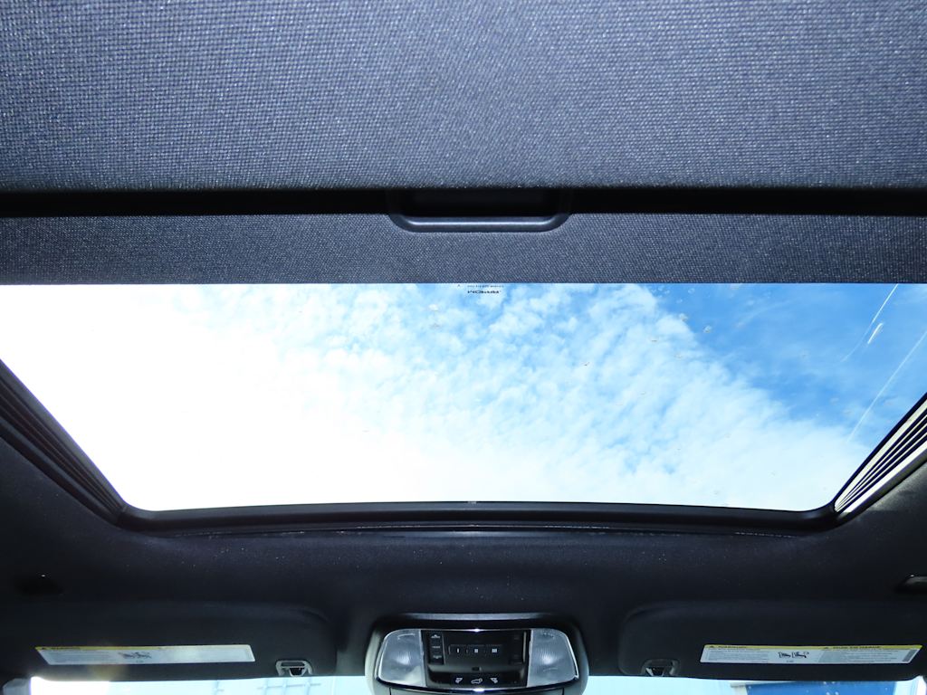 Thumbnail: 2022 Jeep Grand Cherokee - 32