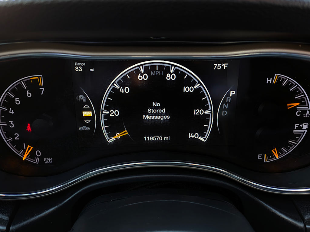 Thumbnail: 2017 Jeep Grand Cherokee - 16