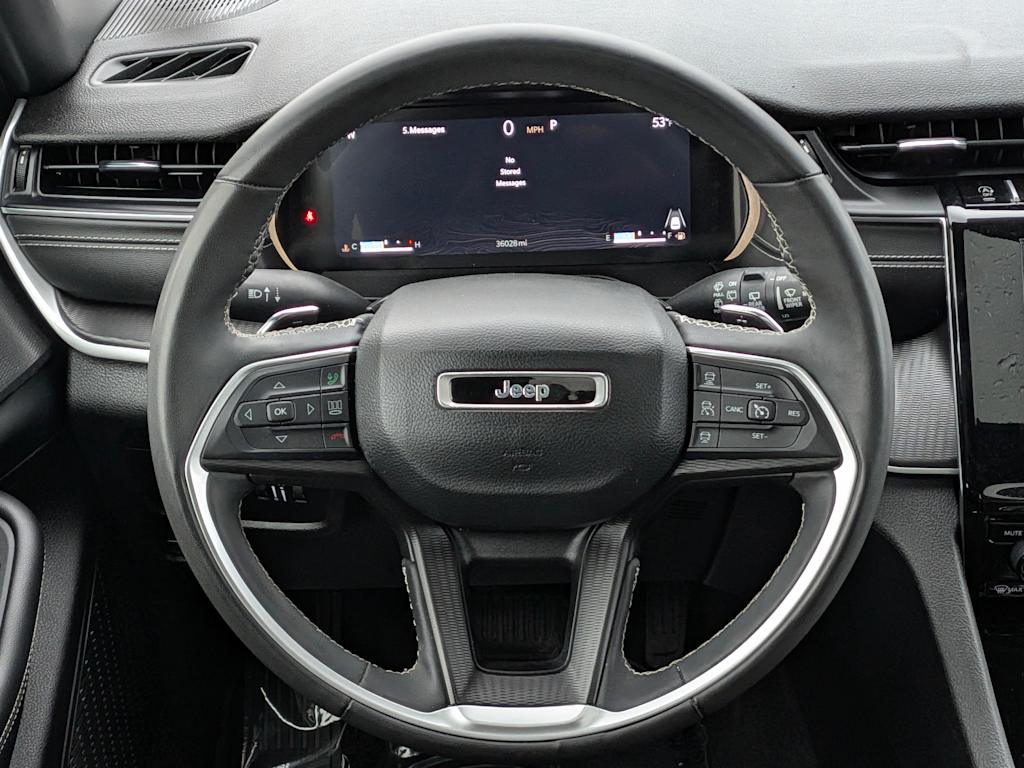 Thumbnail: 2023 Jeep Grand Cherokee - 14