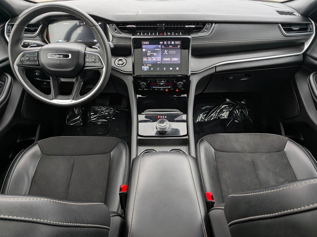 Thumbnail: 2023 Jeep Grand Cherokee - 10