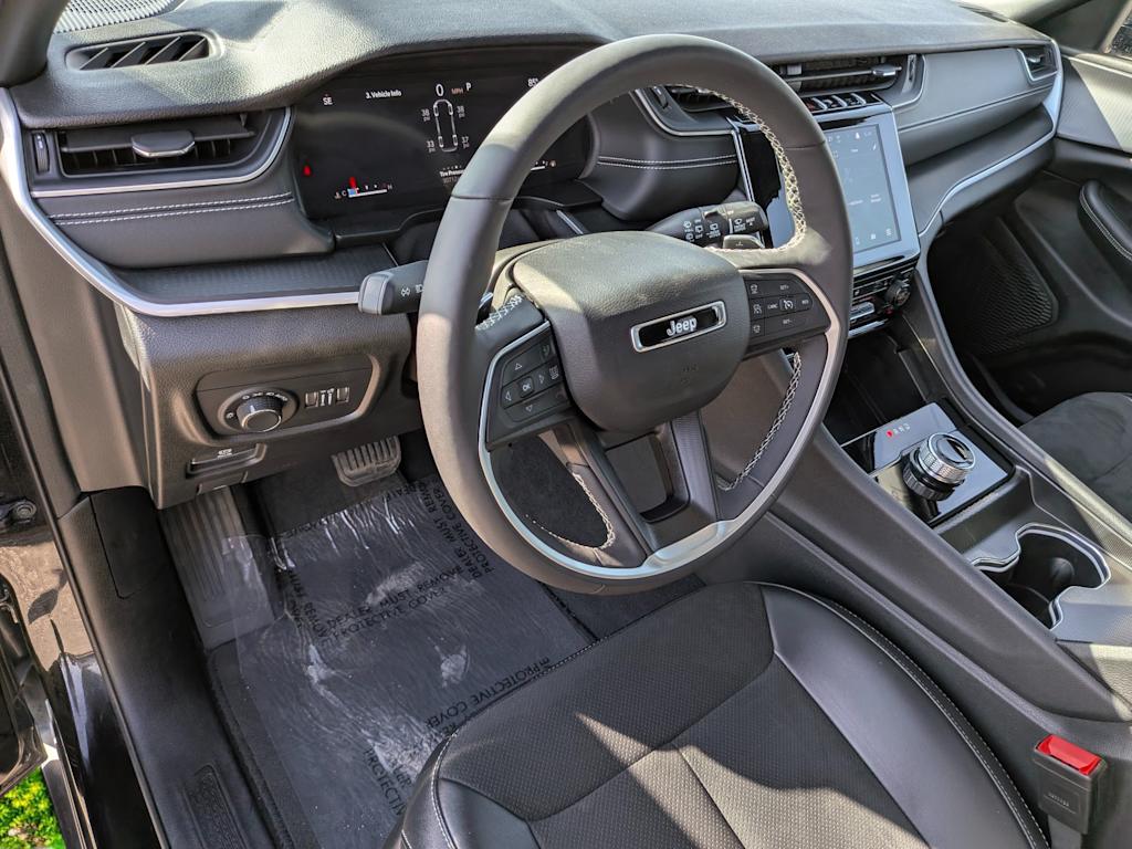 Thumbnail: 2024 Jeep Grand Cherokee L - 3