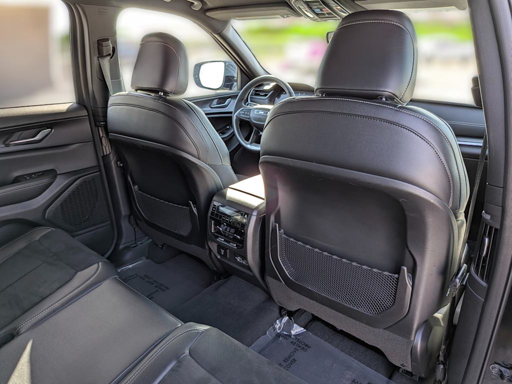 Thumbnail: 2024 Jeep Grand Cherokee L - 33