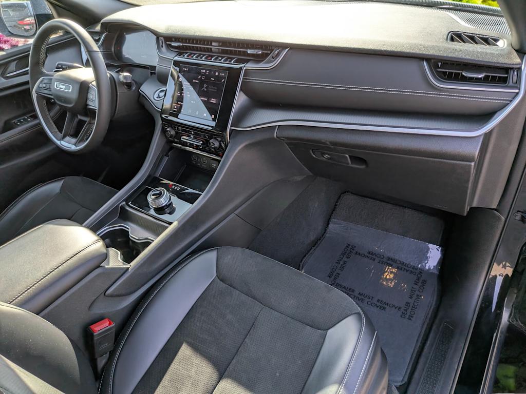 Thumbnail: 2024 Jeep Grand Cherokee L - 11