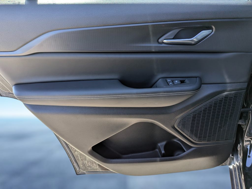 Thumbnail: 2024 Jeep Grand Cherokee L - 31