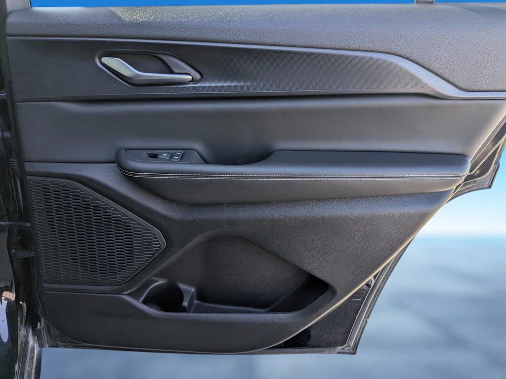 Thumbnail: 2024 Jeep Grand Cherokee L - 35