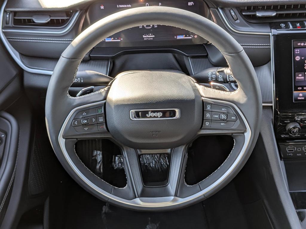 Thumbnail: 2024 Jeep Grand Cherokee L - 15