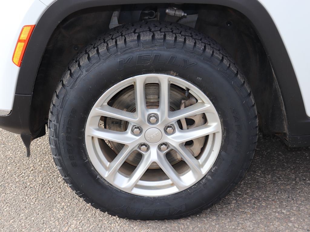 Thumbnail: 2023 Jeep Grand Cherokee L - 8