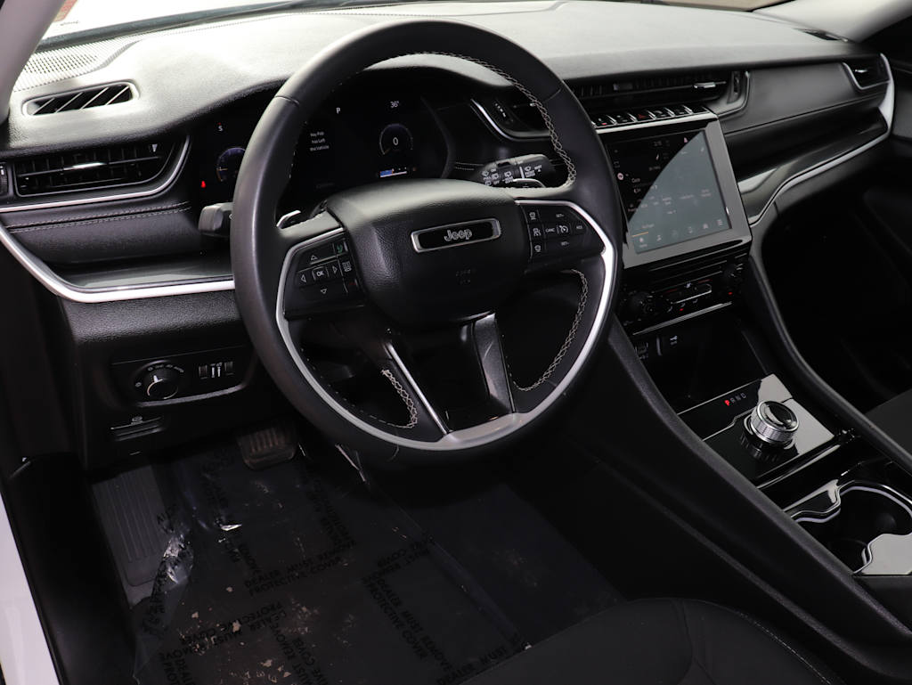 Thumbnail: 2023 Jeep Grand Cherokee L - 2