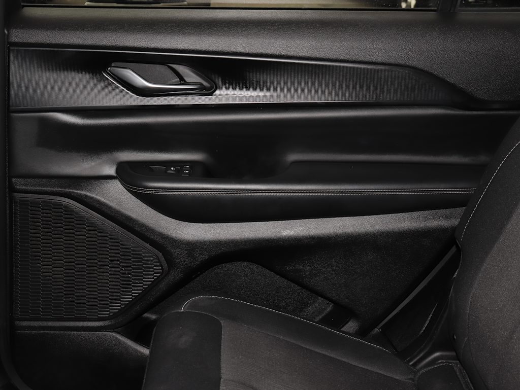 Thumbnail: 2023 Jeep Grand Cherokee L - 30