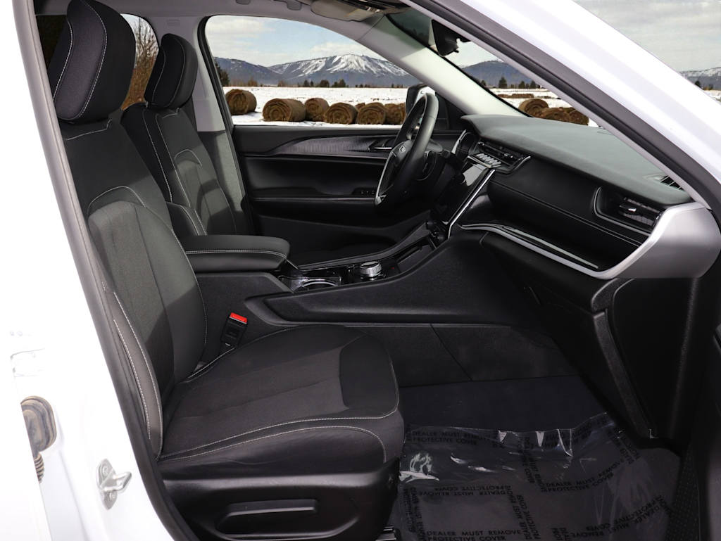 Thumbnail: 2023 Jeep Grand Cherokee L - 12