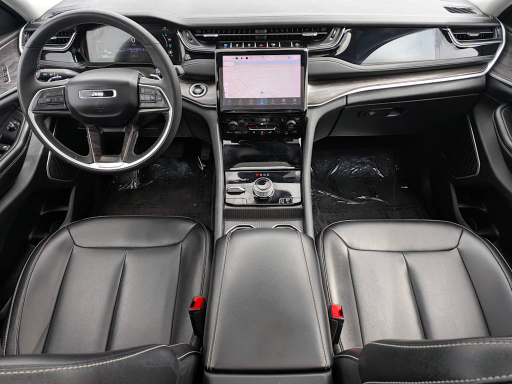 Thumbnail: 2024 Jeep Grand Cherokee - 10