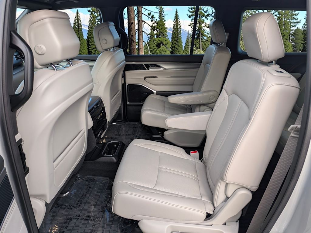 Thumbnail: 2026 Jeep Grand Wagoneer L - 12