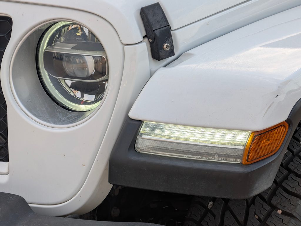 Thumbnail: 2020 Jeep Gladiator - 23