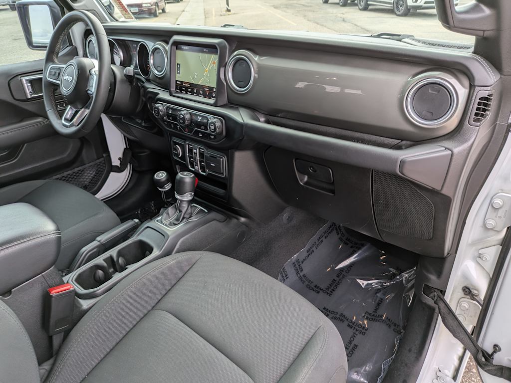 2023 Jeep Gladiator Overland 10