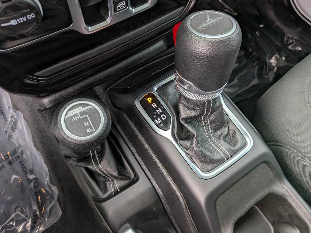 2023 Jeep Gladiator Overland 17