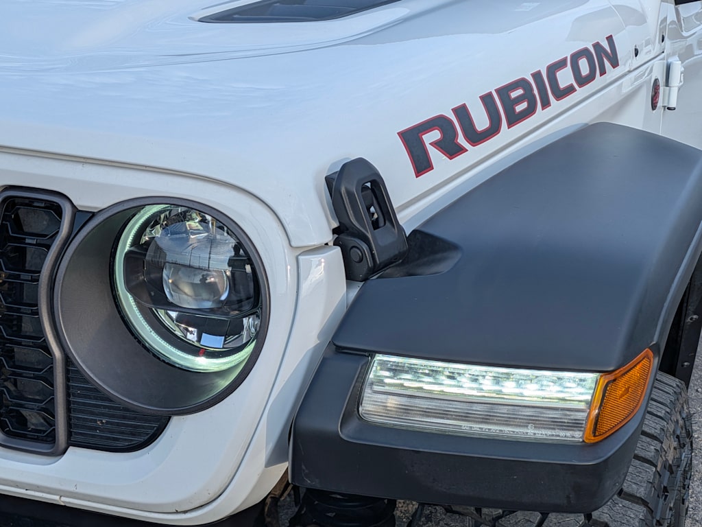 Thumbnail: 2024 Jeep Gladiator - 23