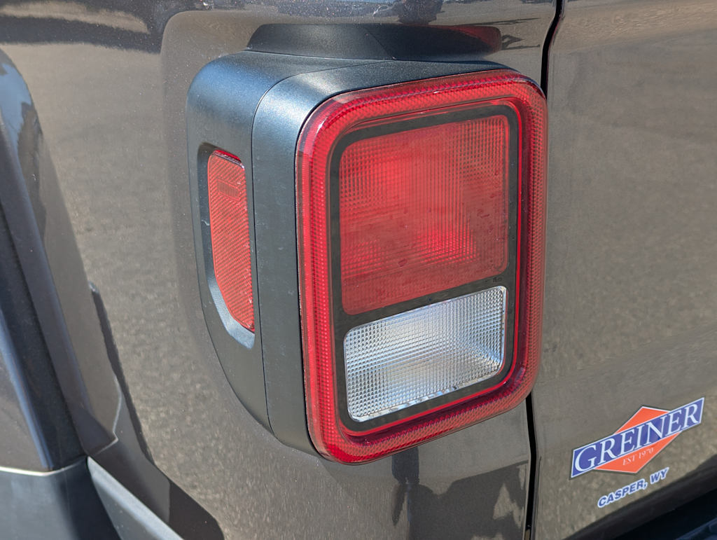 2022 Jeep Gladiator Rubicon 26