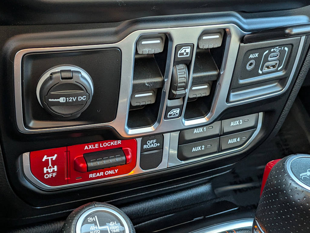 Thumbnail: 2021 Jeep Gladiator - 27