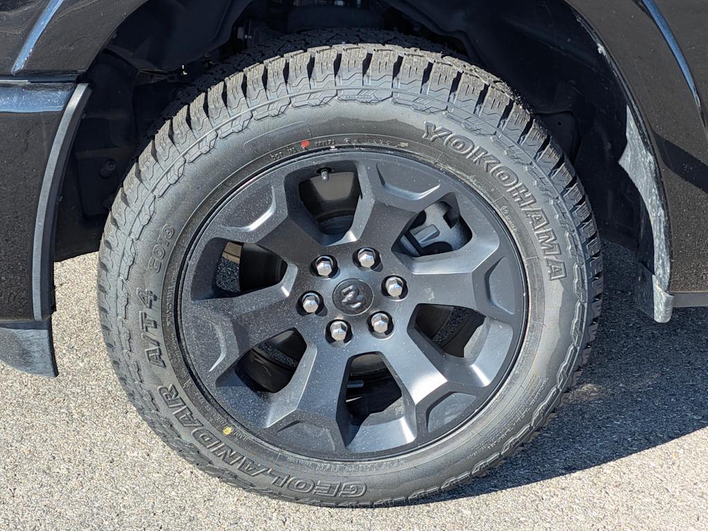 Thumbnail: 2025 RAM 1500 - 8