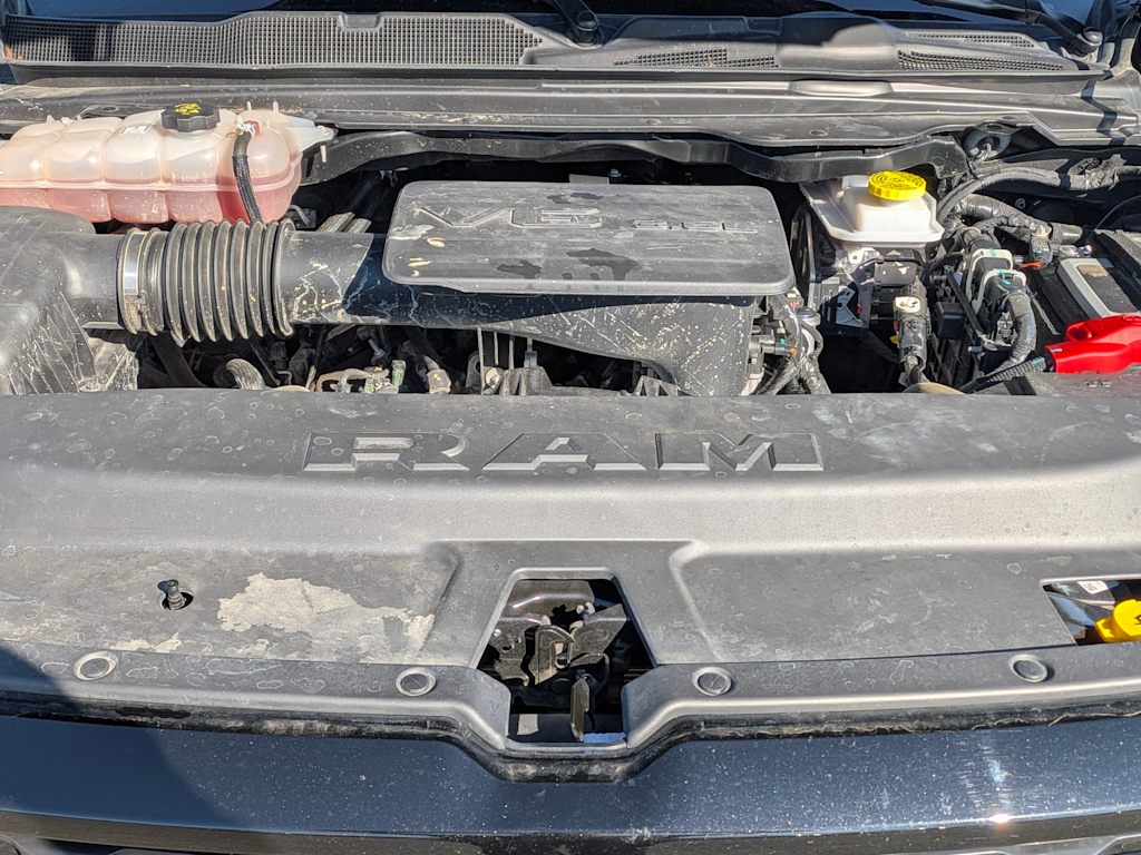 Thumbnail: 2025 RAM 1500 - 9
