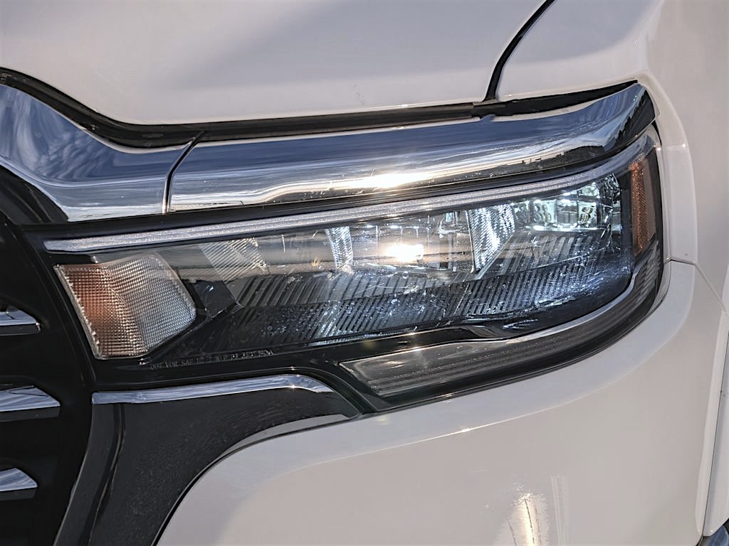Thumbnail: 2025 RAM 1500 - 23