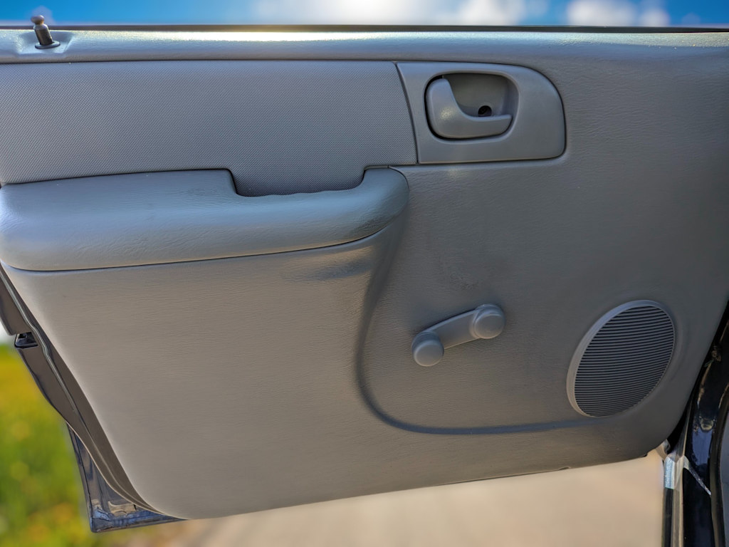 Thumbnail: 2005 Dodge Grand Caravan - 26