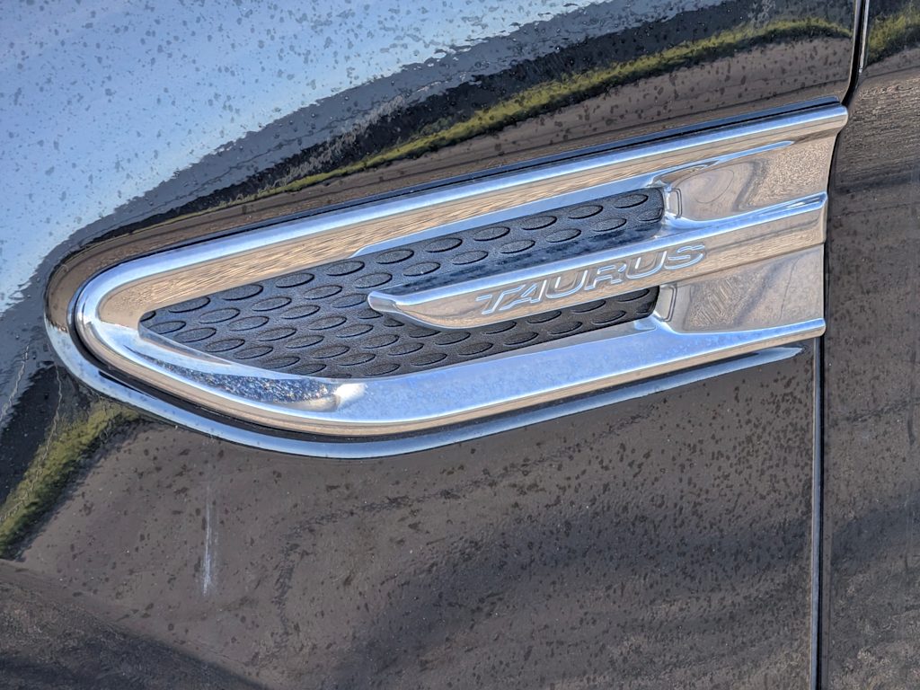 Thumbnail: 2012 Ford Taurus - 24