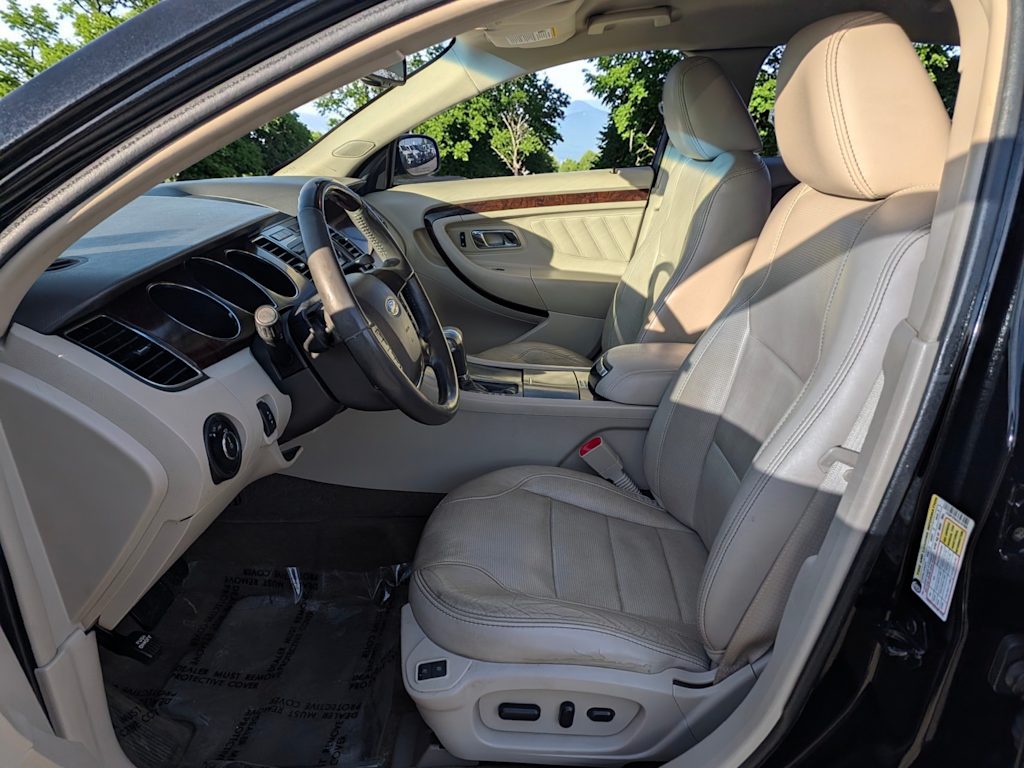 Thumbnail: 2012 Ford Taurus - 10