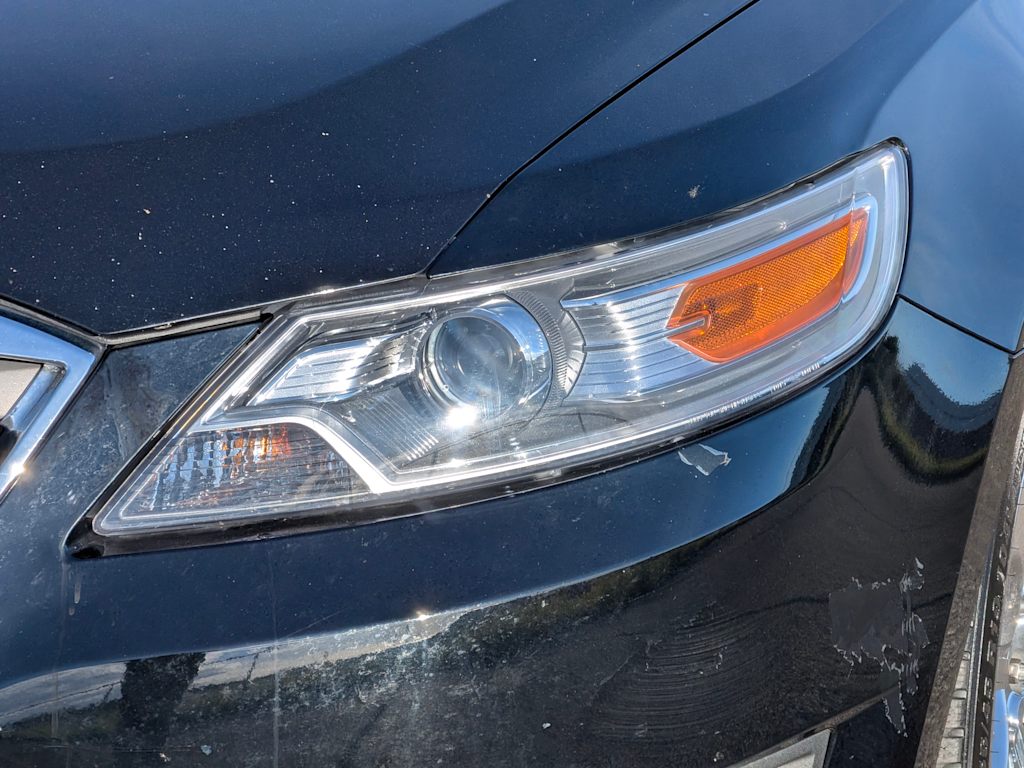 Thumbnail: 2012 Ford Taurus - 23