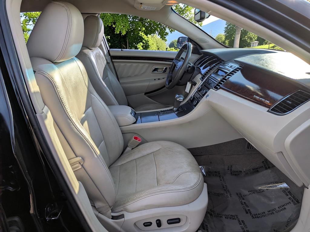 Thumbnail: 2012 Ford Taurus - 11