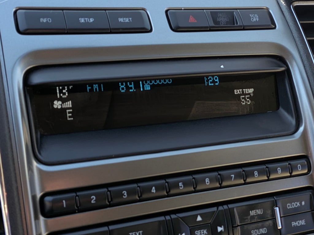 Thumbnail: 2012 Ford Taurus - 27