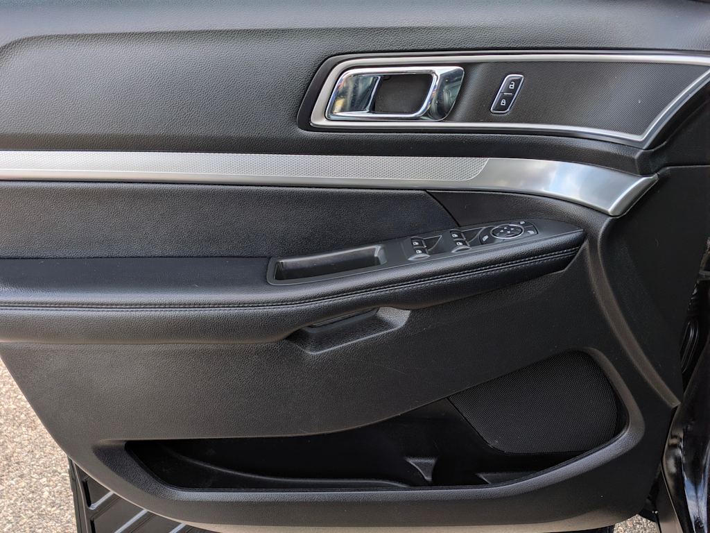 Thumbnail: 2017 Ford Explorer - 25