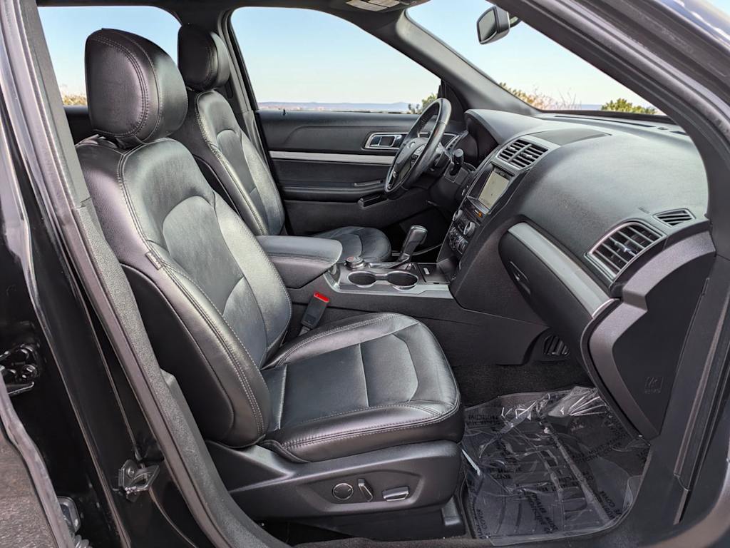 Thumbnail: 2017 Ford Explorer - 12