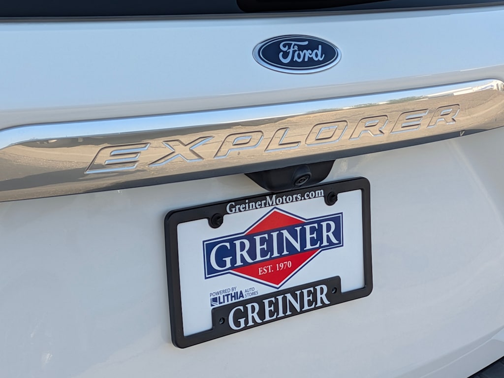 Thumbnail: 2023 Ford Explorer - 7