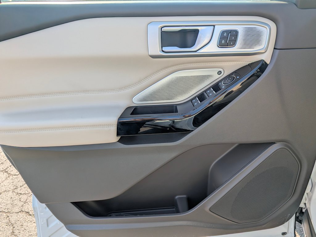 Thumbnail: 2023 Ford Explorer - 24