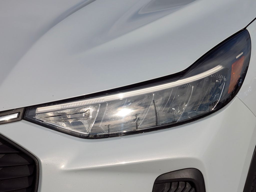 Thumbnail: 2025 Ford Escape - 21