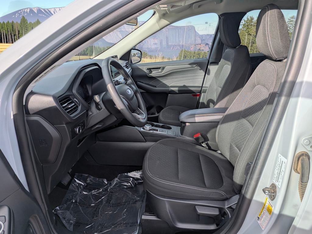 Thumbnail: 2025 Ford Escape - 9