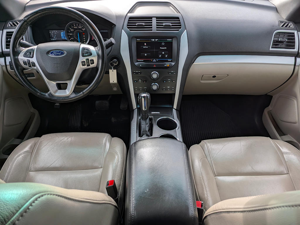Thumbnail: 2012 Ford Explorer - 10