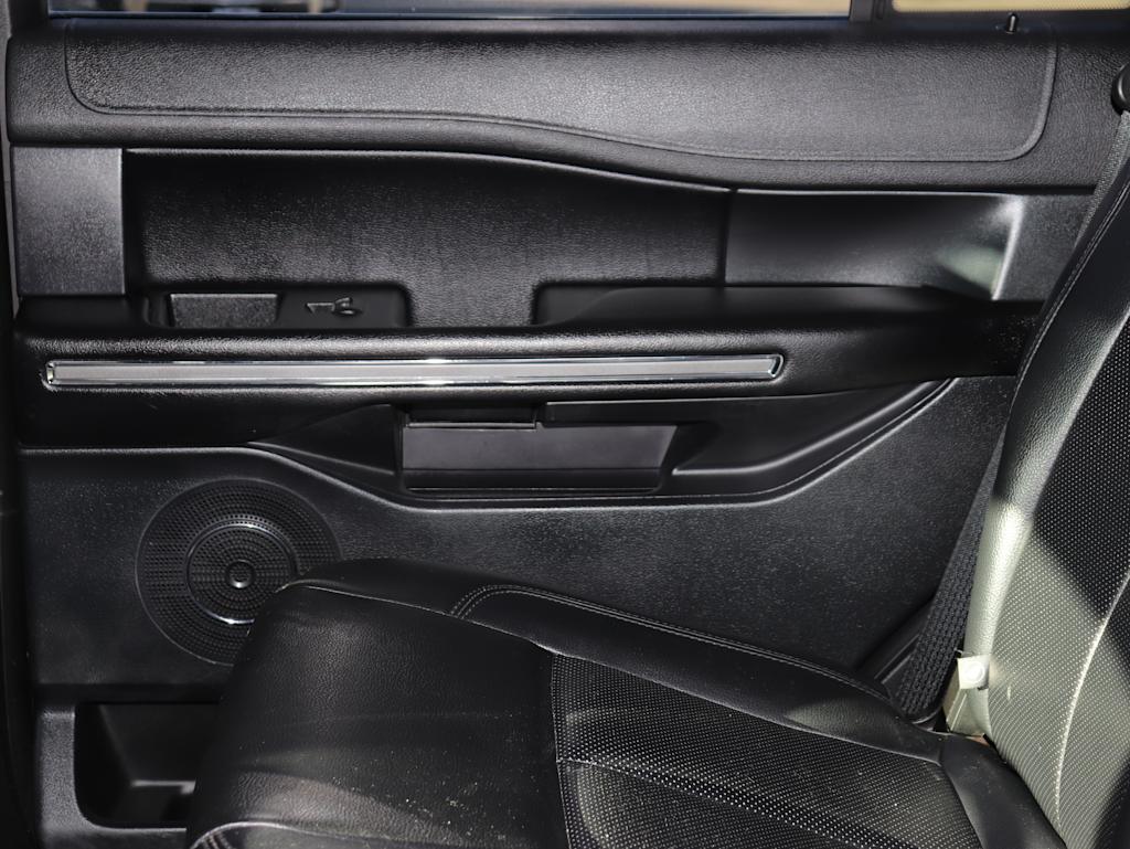 Thumbnail: 2019 Ford Expedition - 28