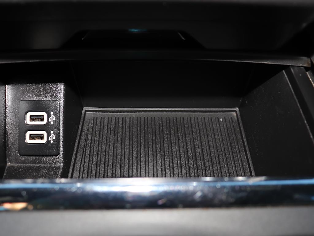 Thumbnail: 2019 Ford Expedition - 17