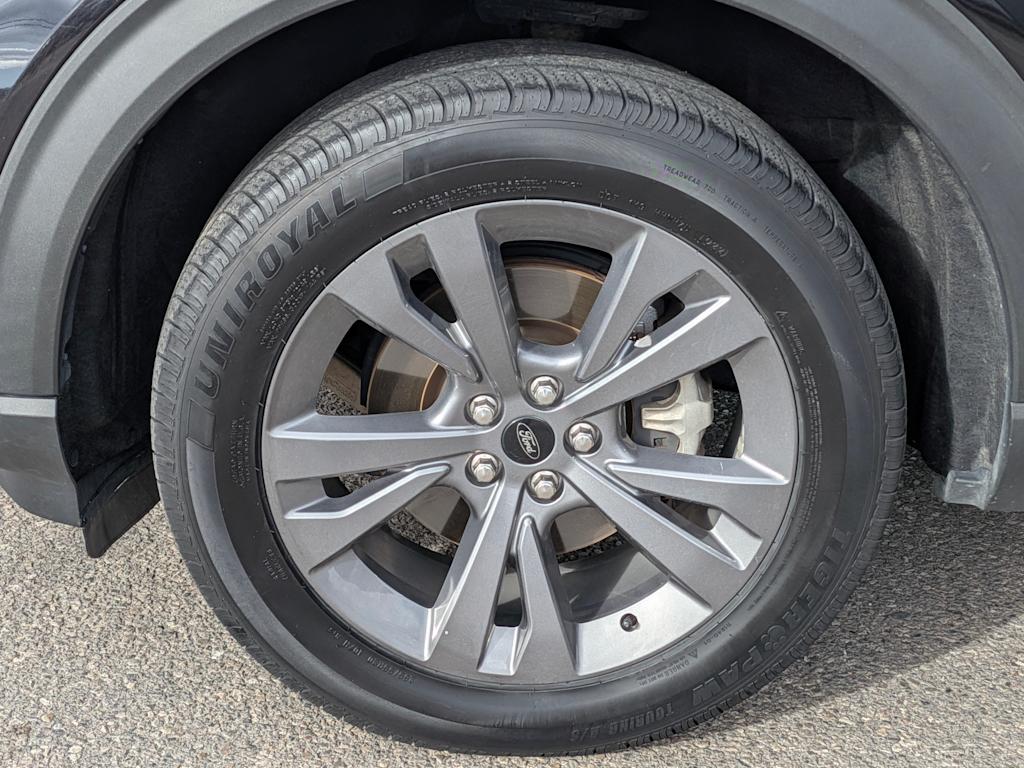 Thumbnail: 2021 Ford Explorer - 8