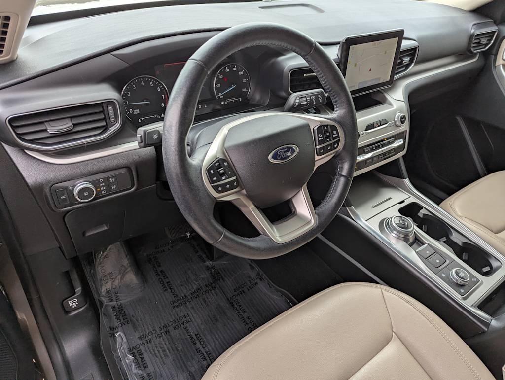 2021 Ford Explorer XLT 2