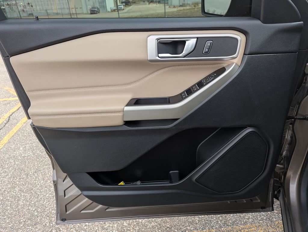 2021 Ford Explorer XLT 32