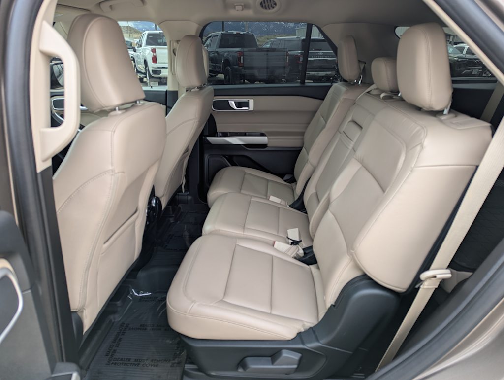 2021 Ford Explorer XLT 34