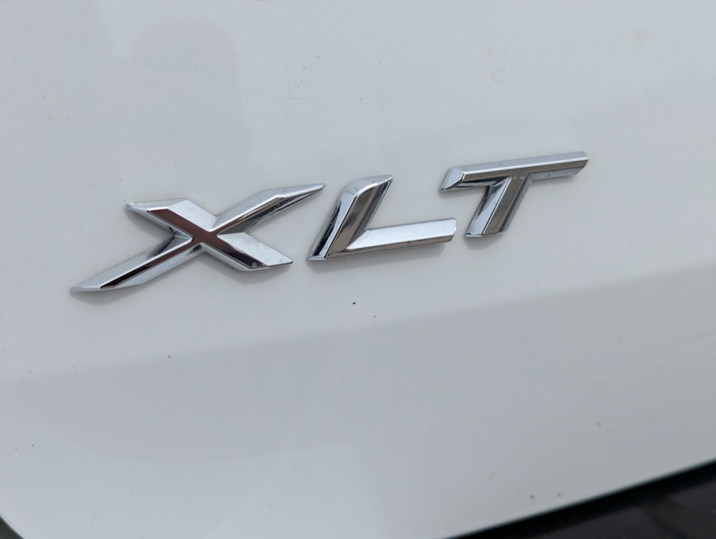 2023 Ford Explorer XLT 28