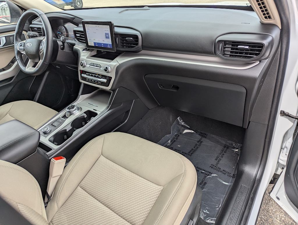 2023 Ford Explorer XLT 10