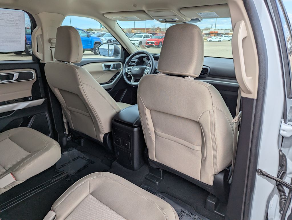 2023 Ford Explorer XLT 37