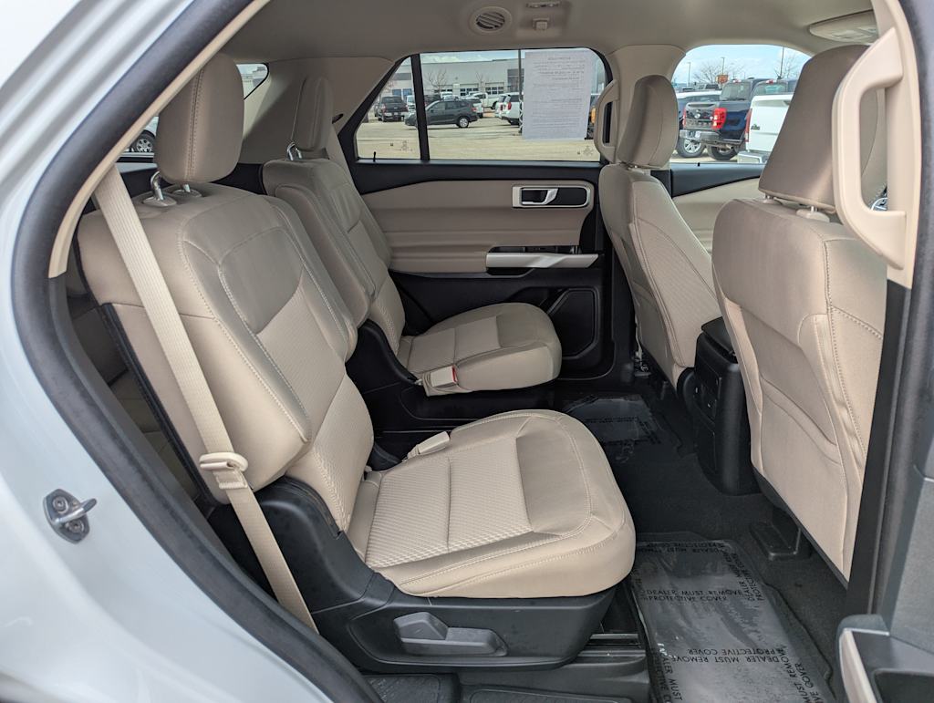 2023 Ford Explorer XLT 38